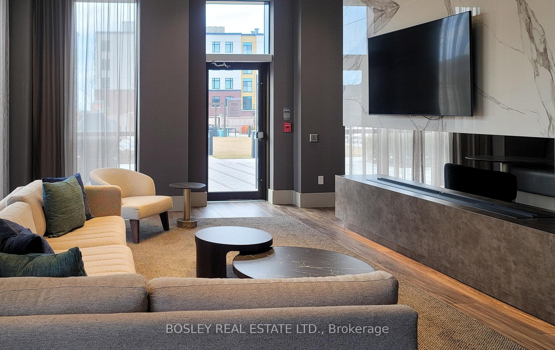 2550 Simcoe Street Unit 2119 photo 20