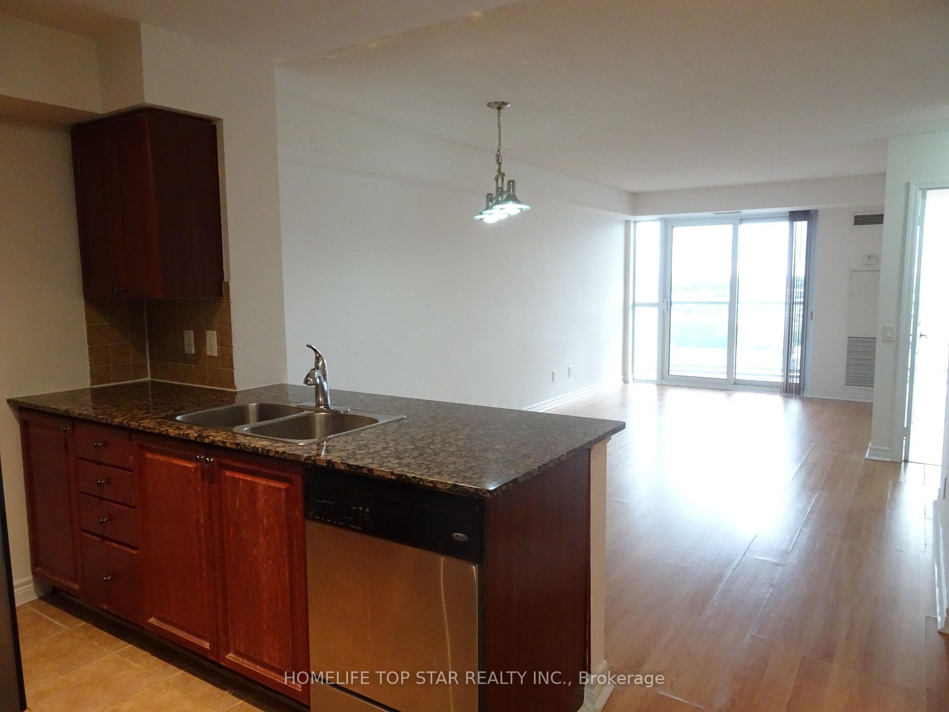 83 Borough Drive Unit 1502 photo 4