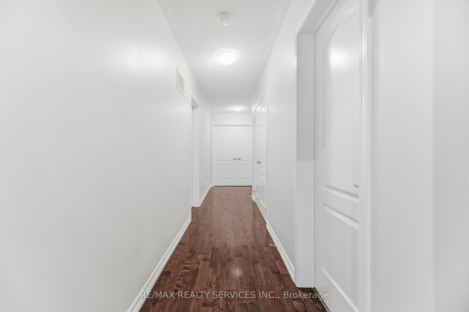 28 Enford Crescent photo 24