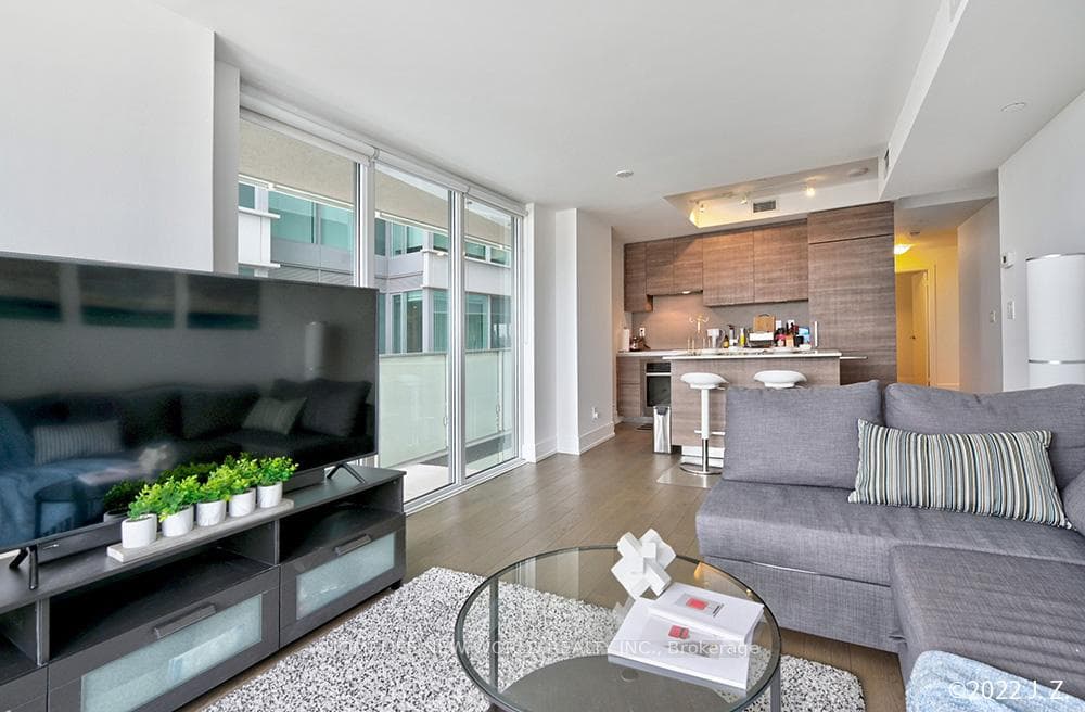 200 Bloor Street Unit 1601 photo 15
