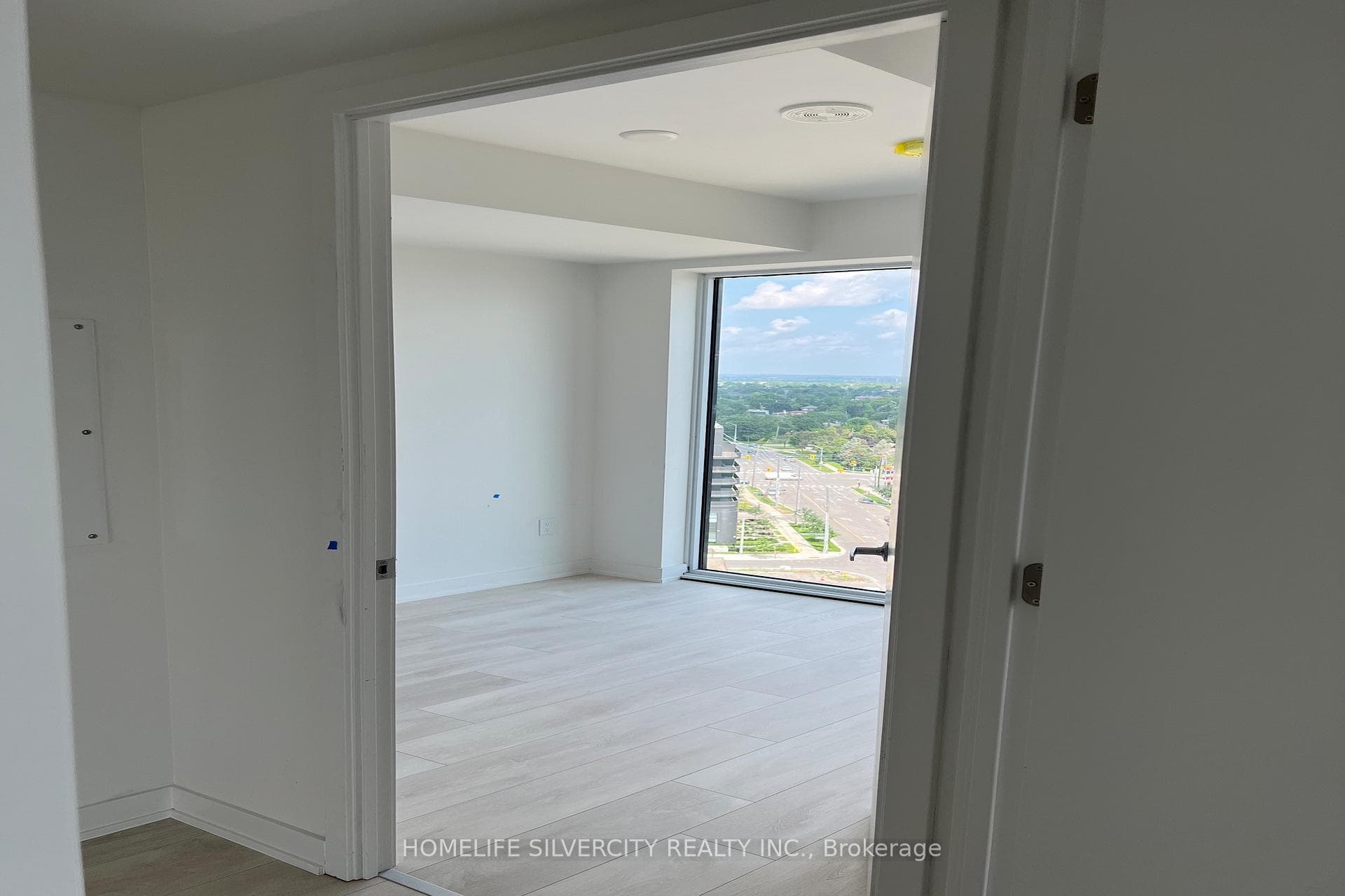 8 Tippett Road Unit 1205 photo 18