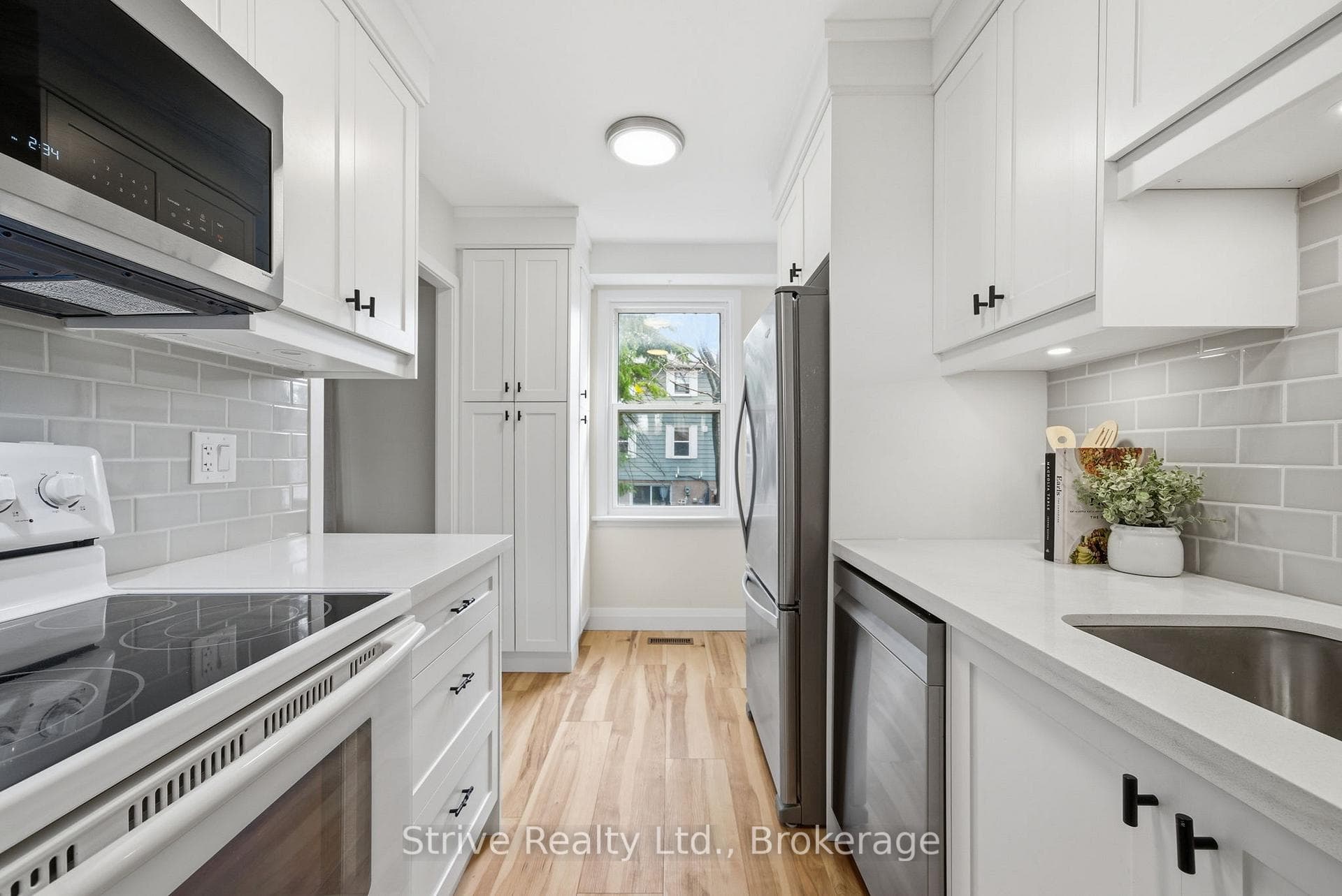 1718 John Street Unit 33 photo 10