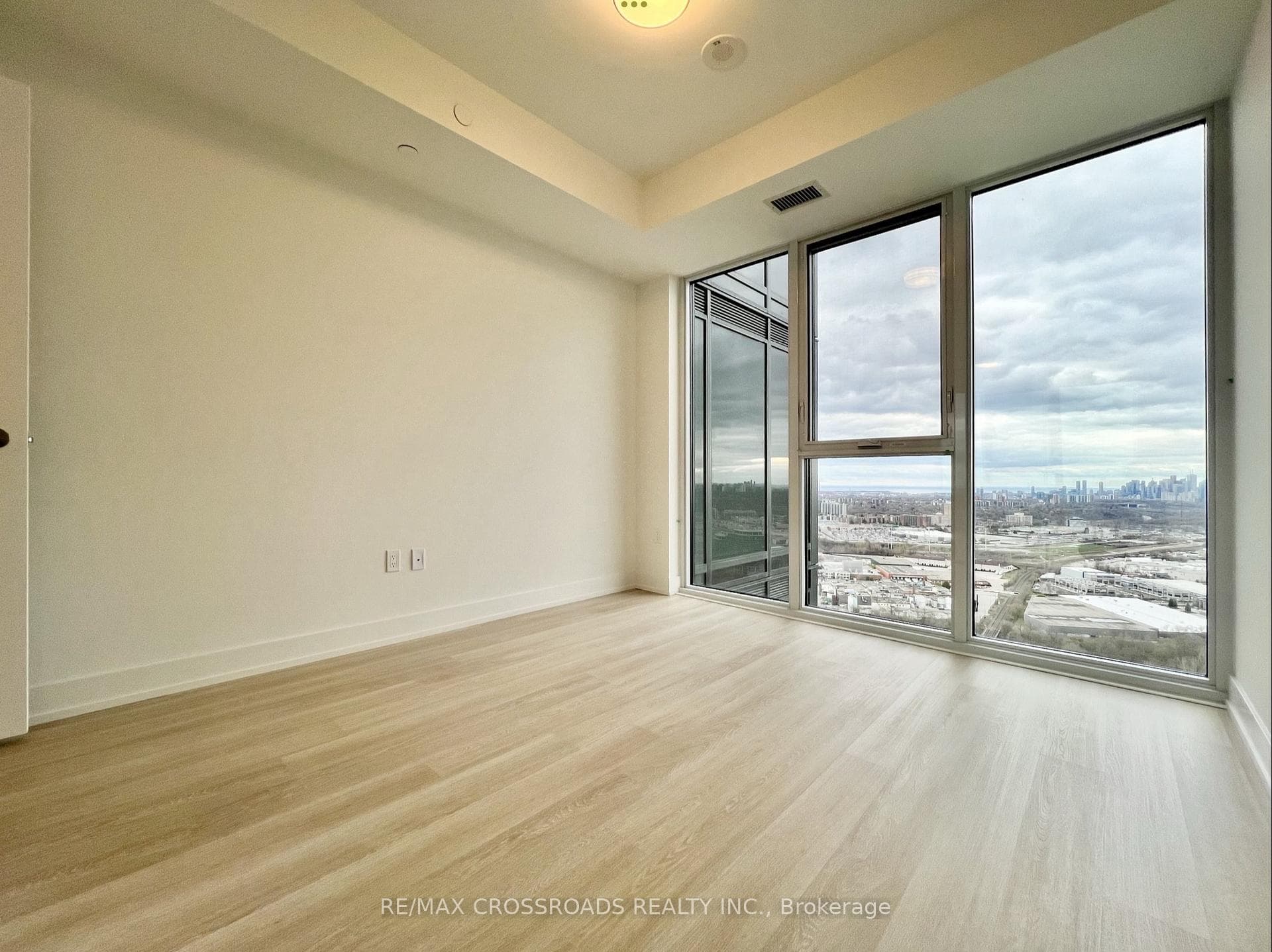 30 Inn On The Park Drive Unit 4010 photo 14