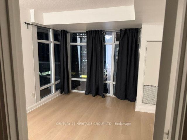 2181 Yonge Street Unit 1909 photo 15