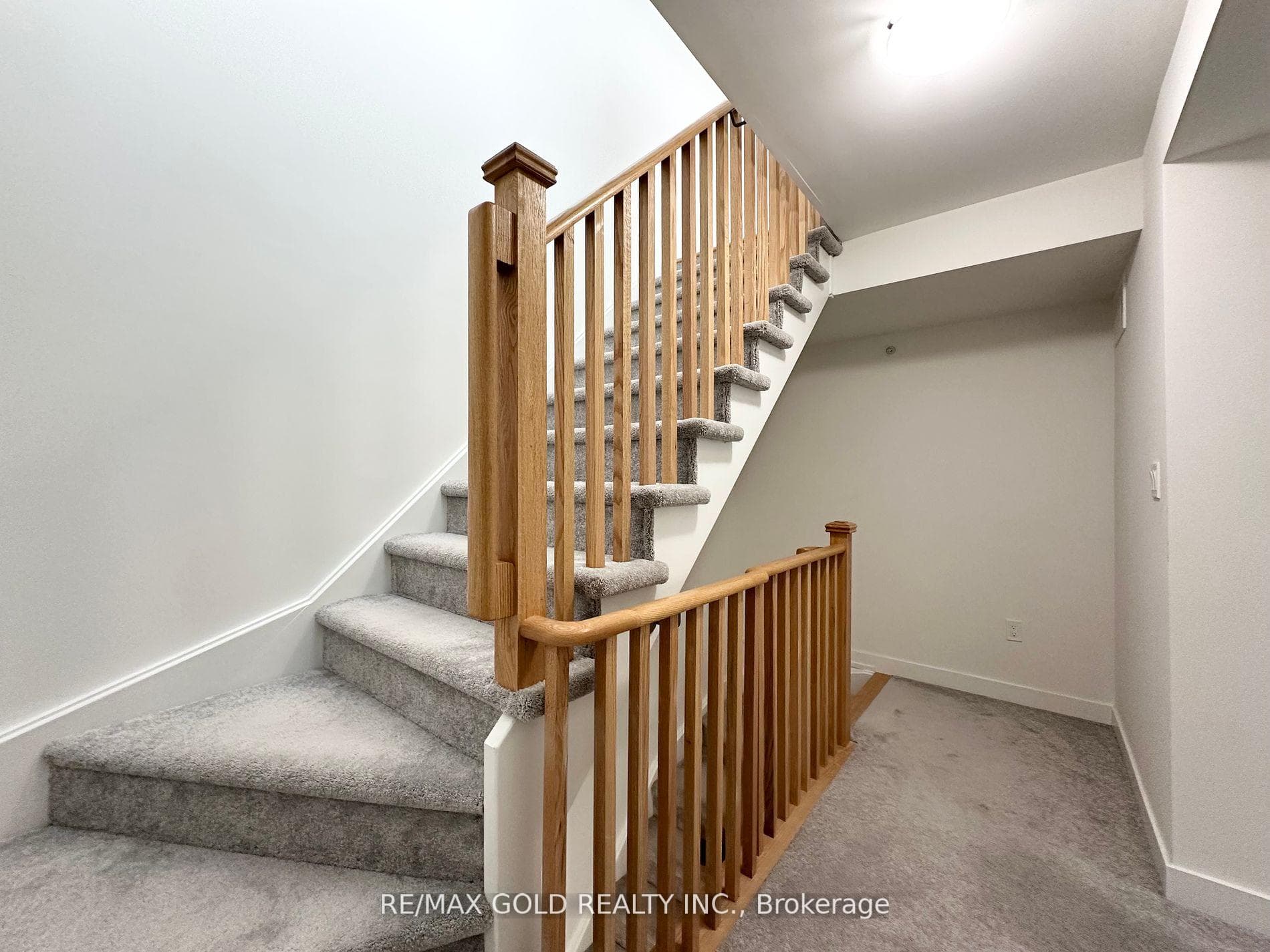 1555 Kingston Road Unit 322 photo 25