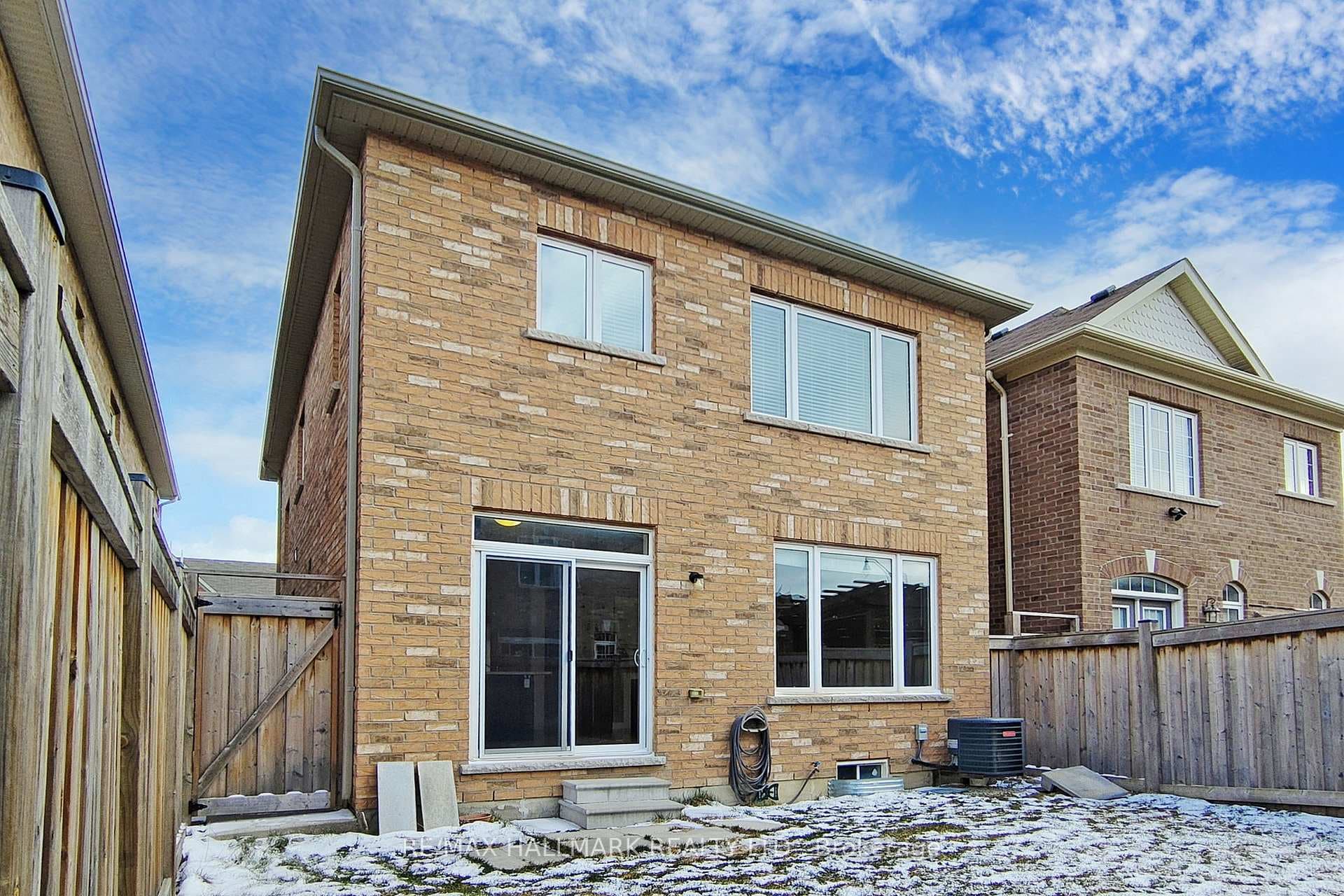 3 Humberstone Crescent photo 27