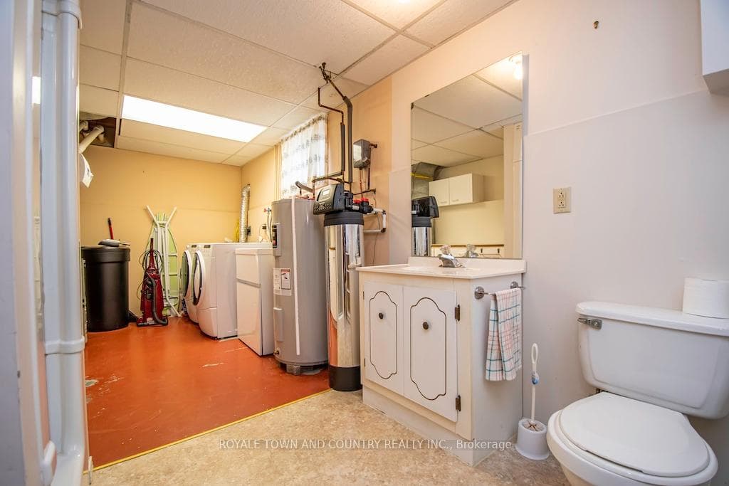 66 Wilson Avenue photo 26