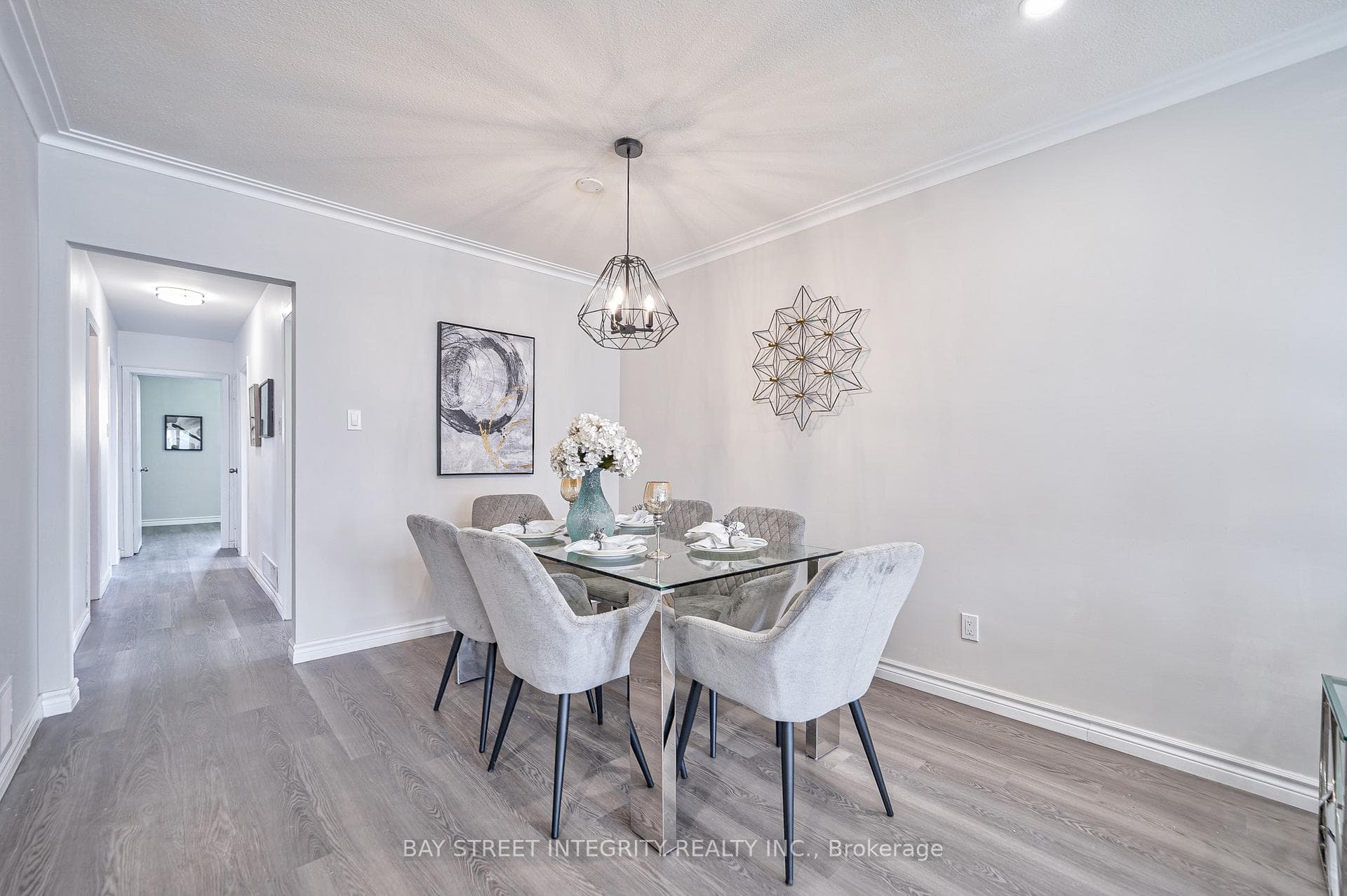 167 Kingslake Road photo 7