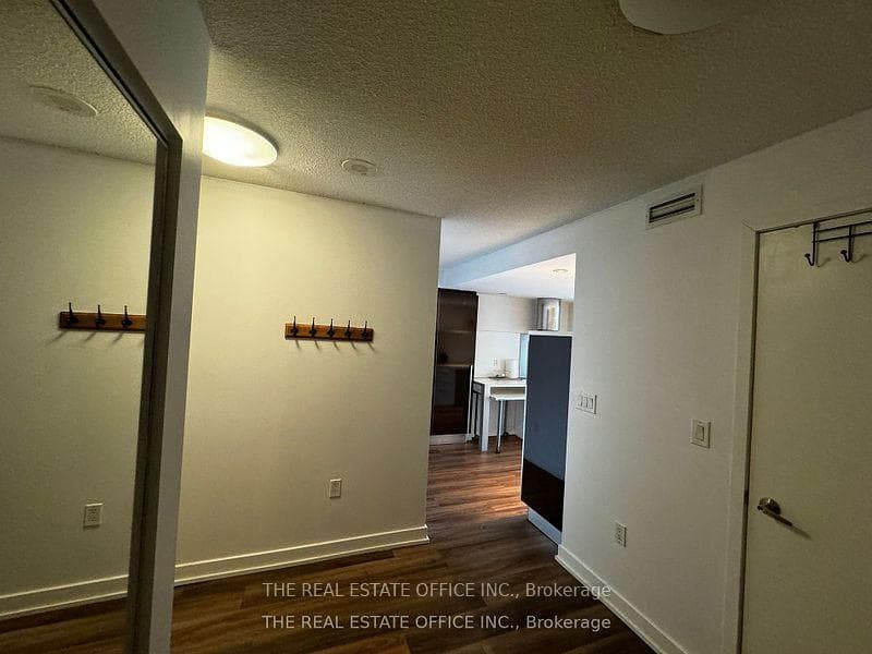 38 Dan Leckie Way Unit 1505 photo 4