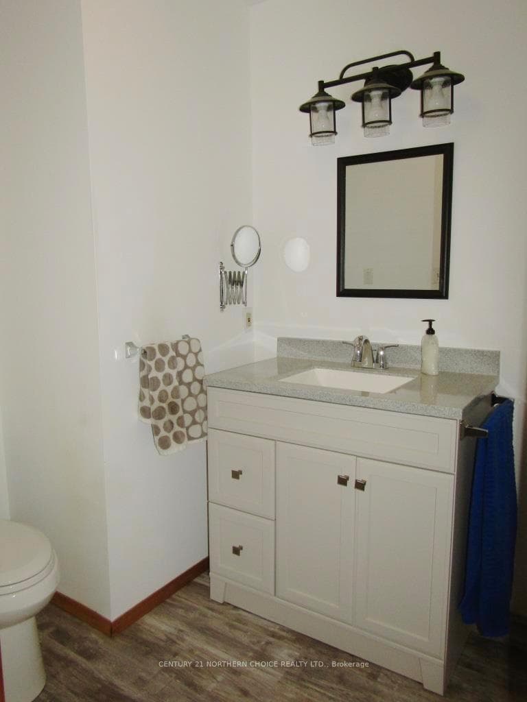 932 Kaitlyn Drive photo 17