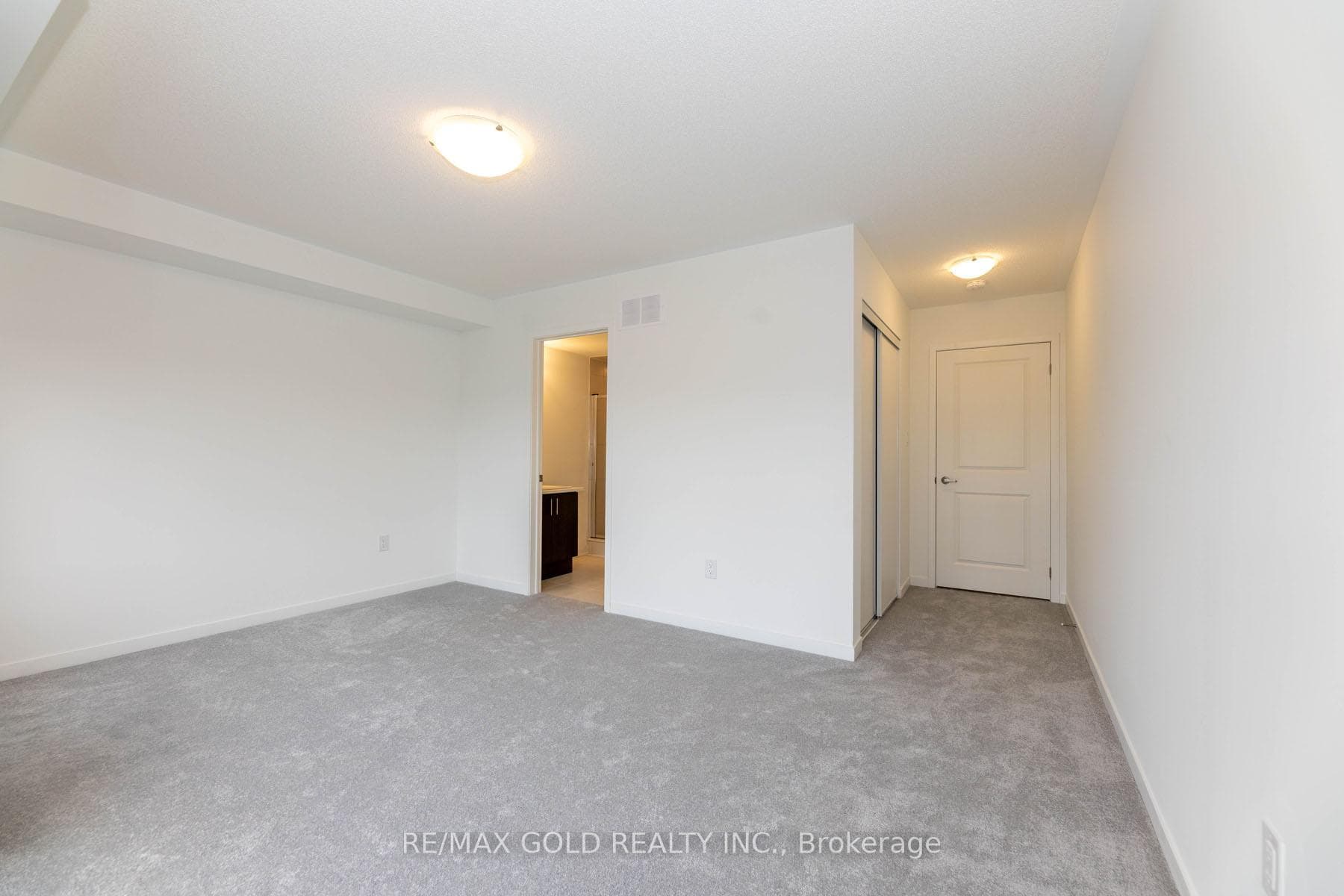 217 Monarch Avenue photo 31
