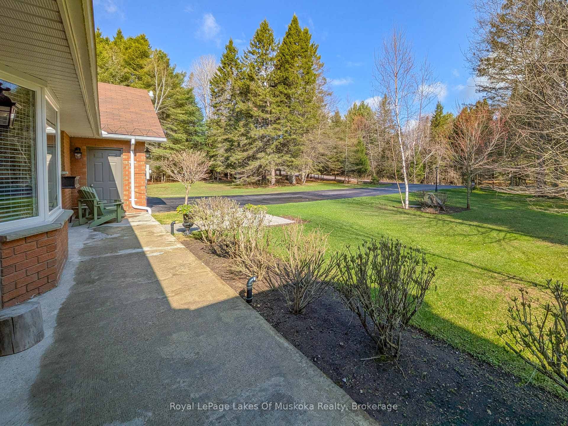 87 Laneige Avenue photo 5