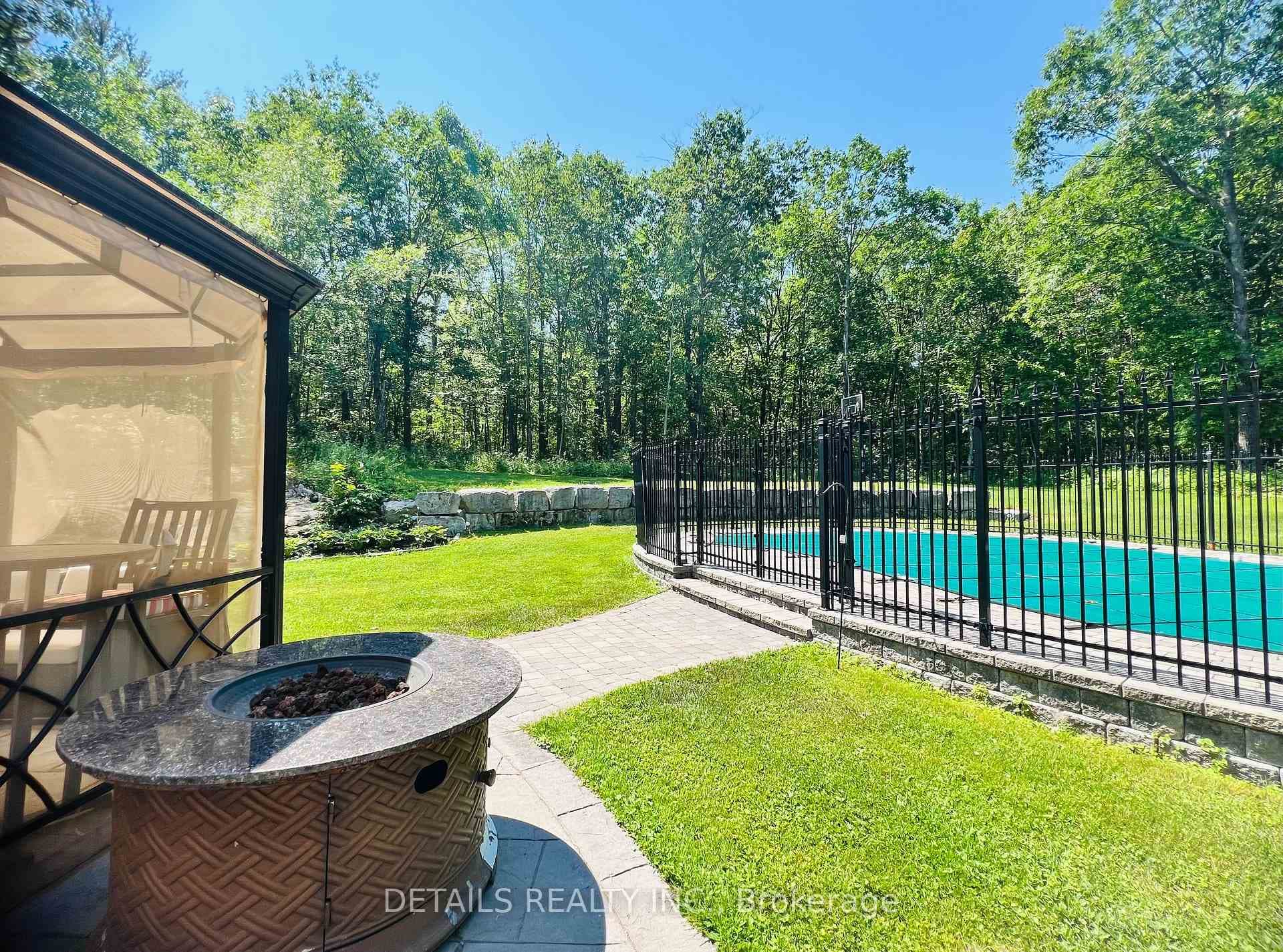 461 John Aselford Drive photo 38