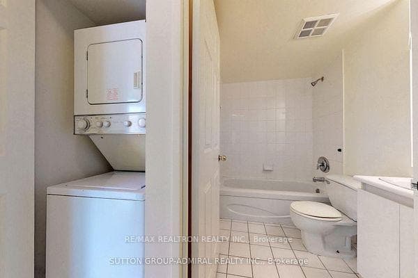 736 Bay Street Unit 2707 photo 12