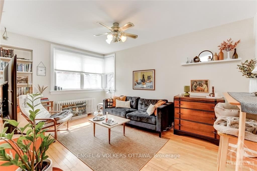 390 MACKAY Street photo 10