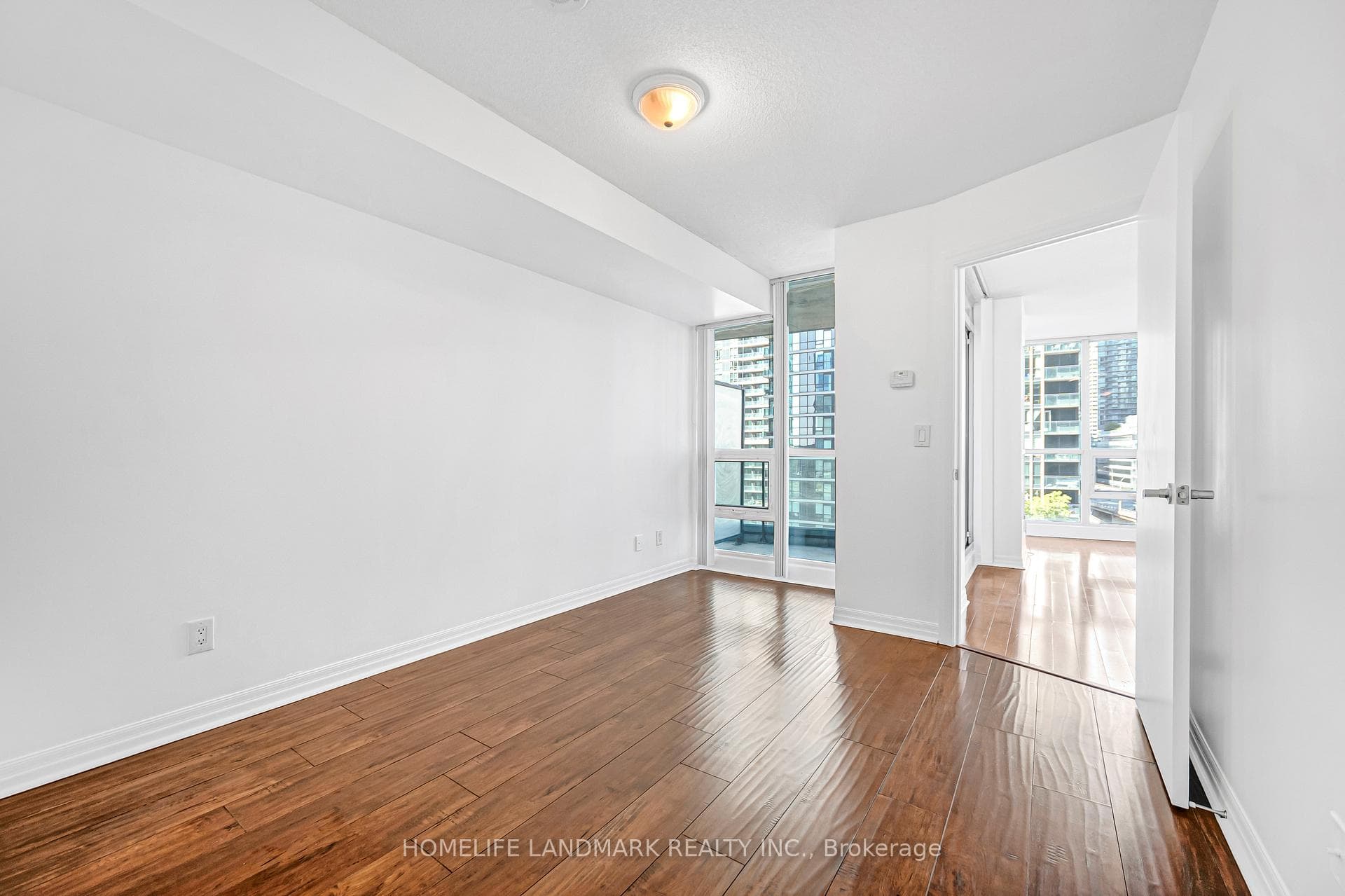 16 Yonge Street Unit 901 photo 29