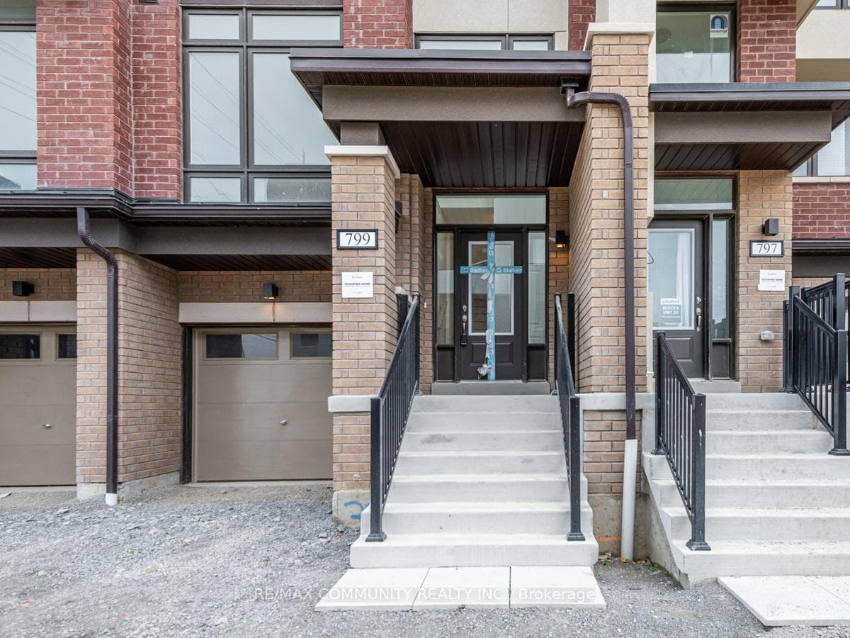 799 Heathrow Path Unit 32 photo 3