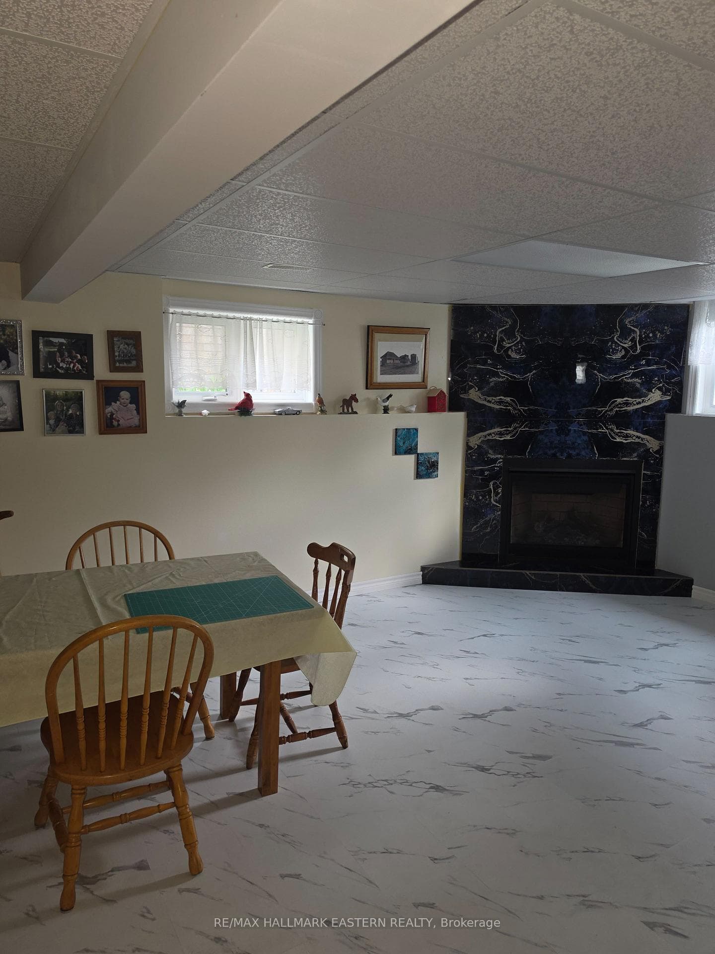 990 Silverdale Road photo 16