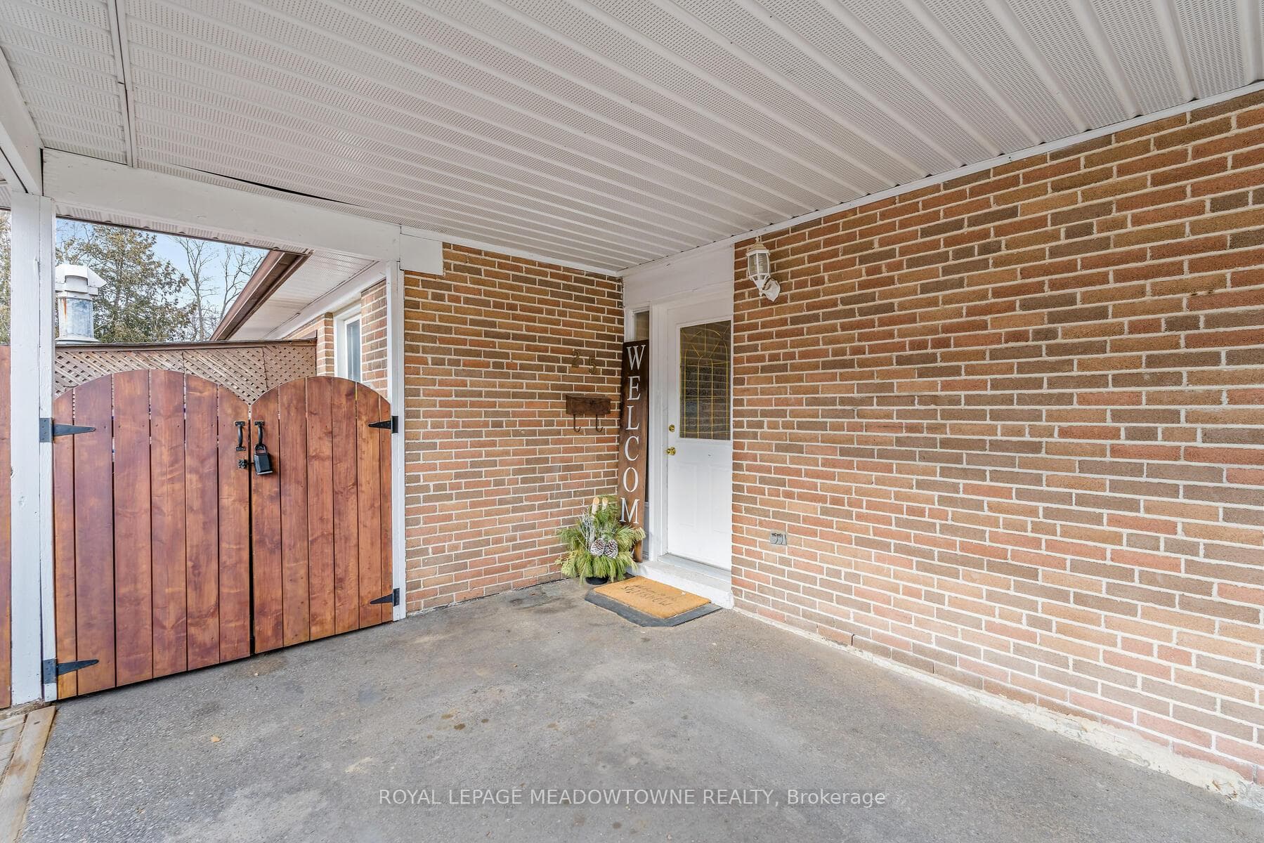 25 Rosefield Drive photo 4