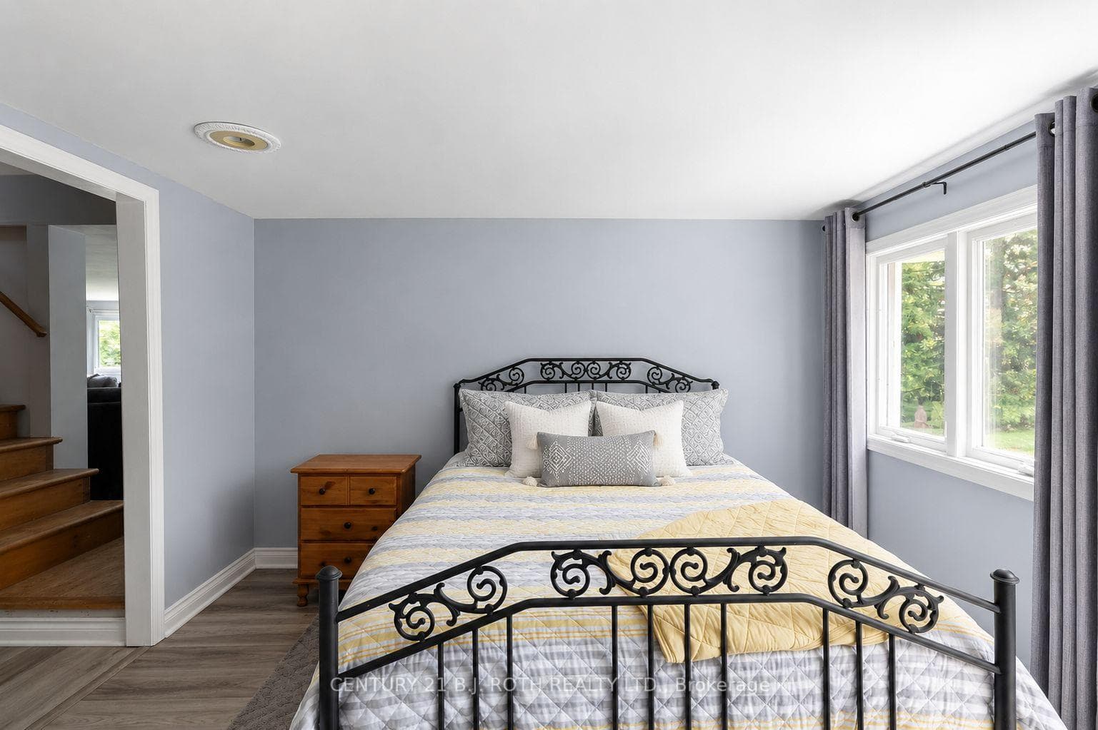 30 Mcleish Drive photo 9