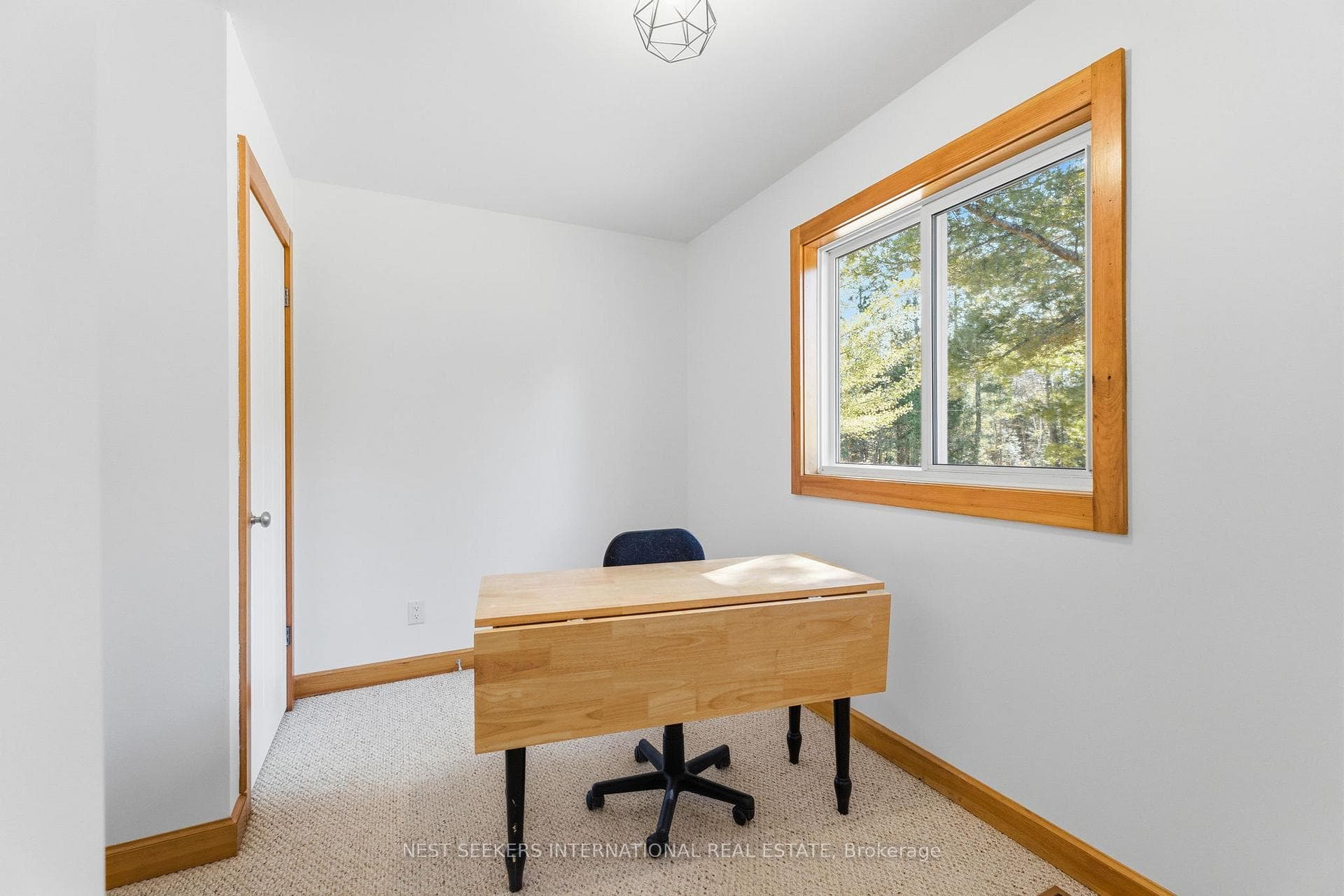 3184 Ravenscliffe Road photo 17