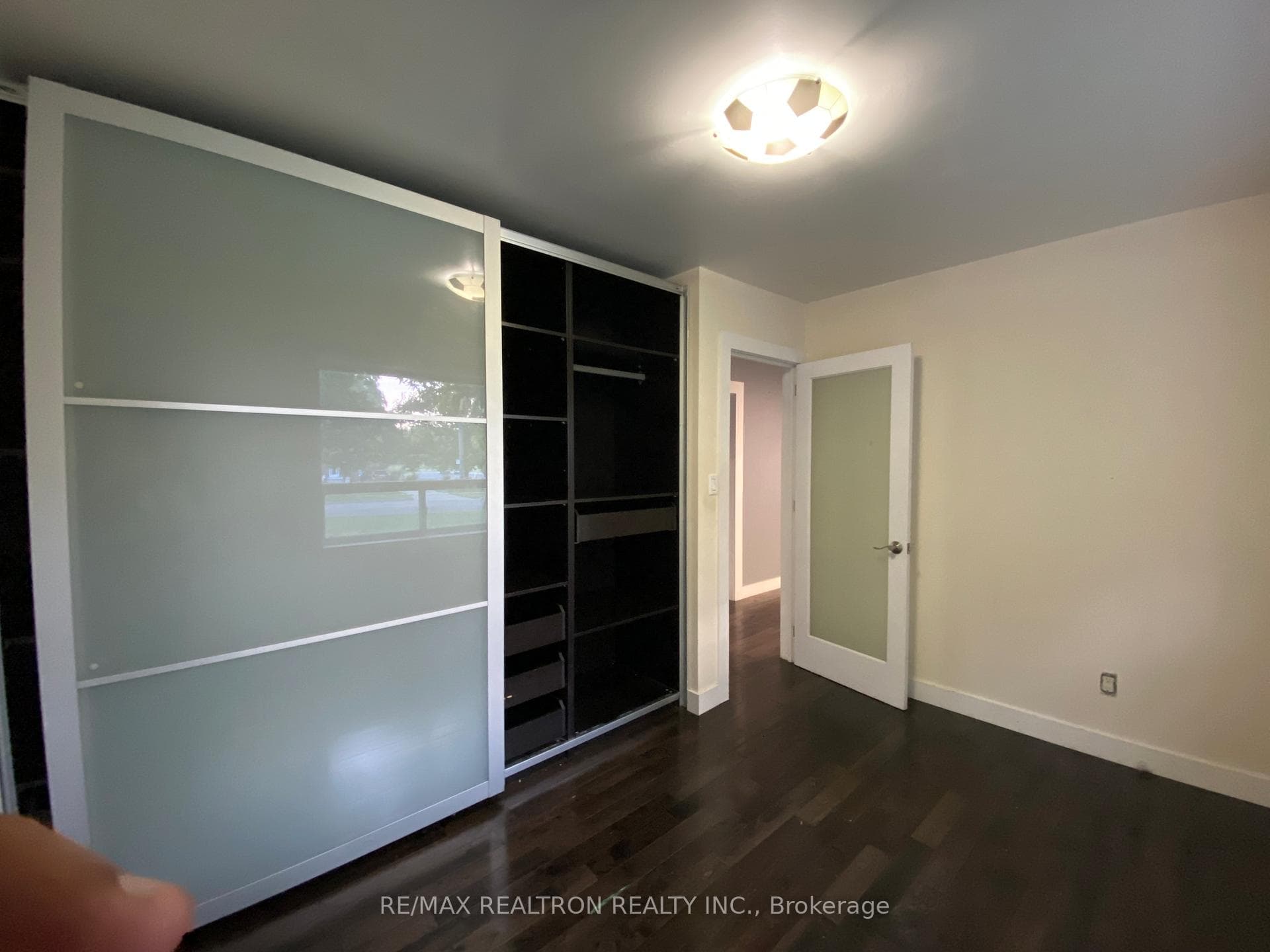 7 Bellamy Road photo 8
