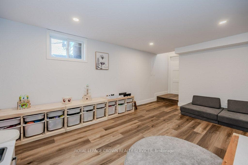 38 Fourth Avenue photo 25