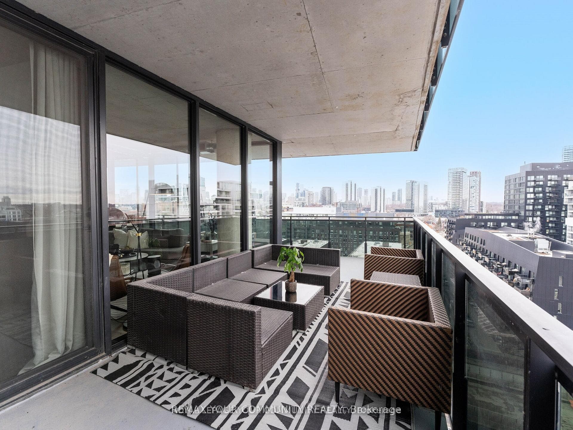 21 Lawren Harris Square Unit 1108 photo 15