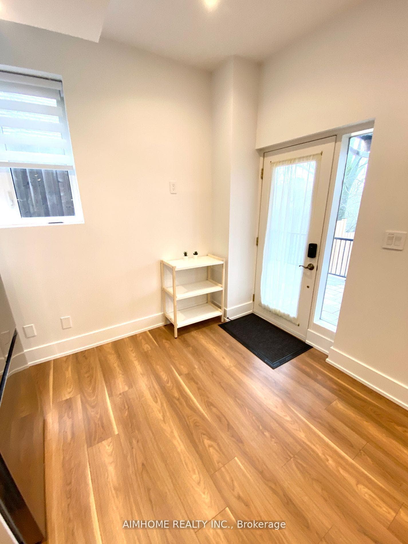 225 Maxwell Street Unit (Lower) photo 8