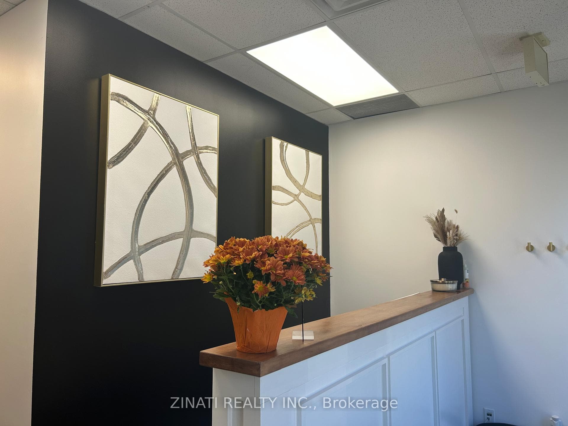 2310 St. Laurent Boulevard Unit 316-320 photo 8