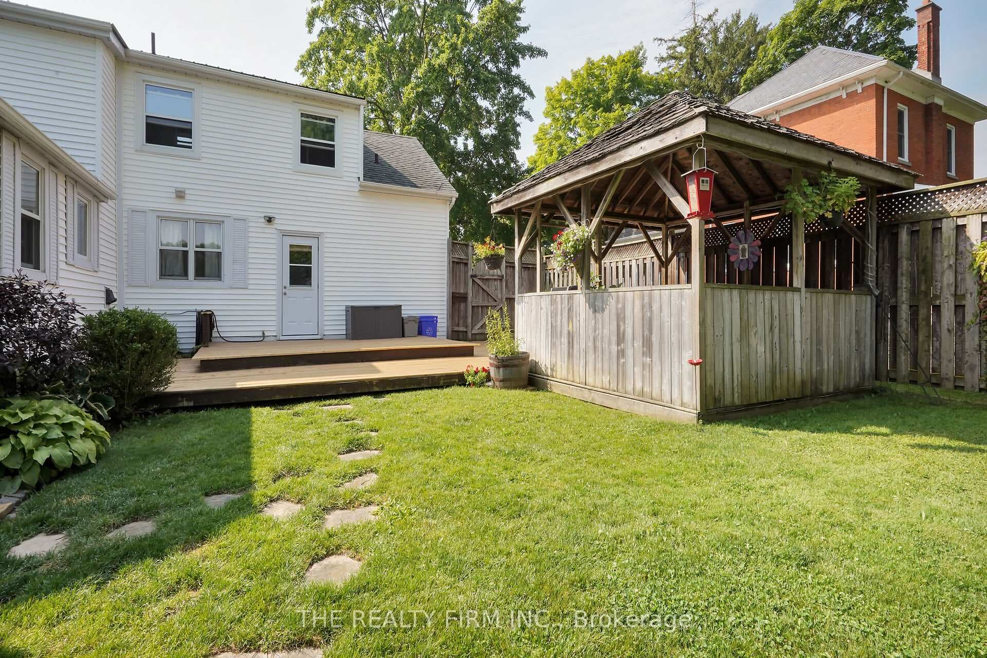 72 Commissioner Street photo 27