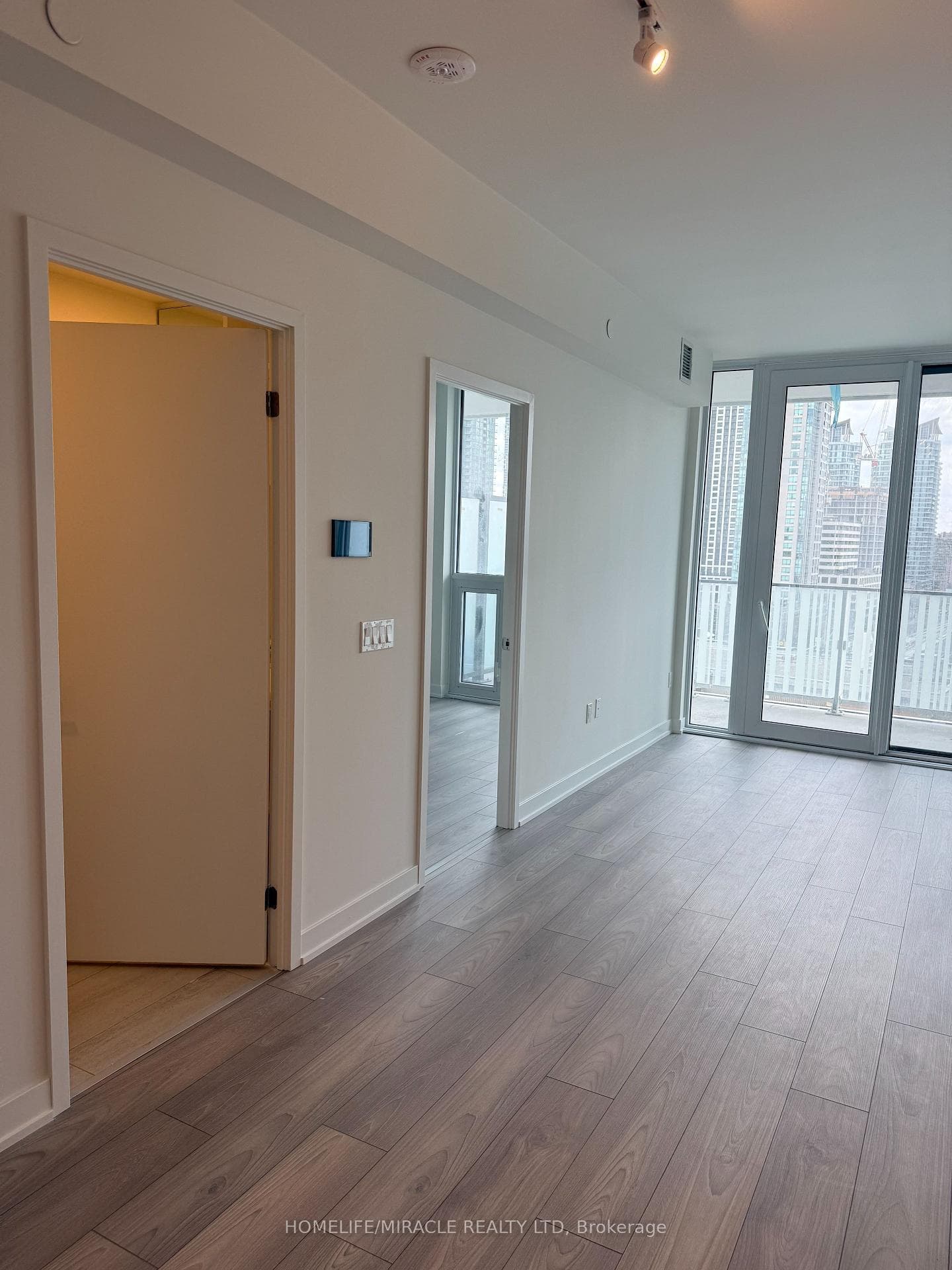 1 Fairview Road Unit 1206 photo 27