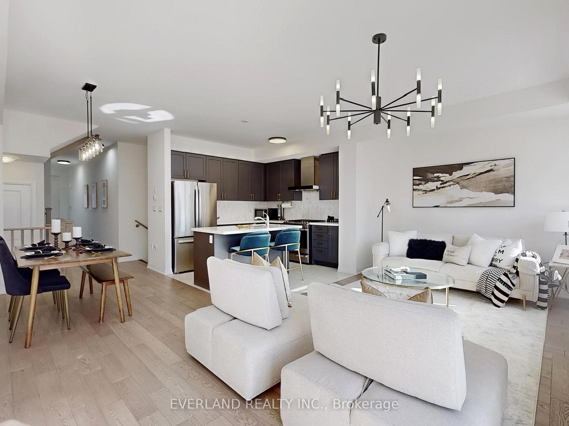 180 Bawden Drive photo 3