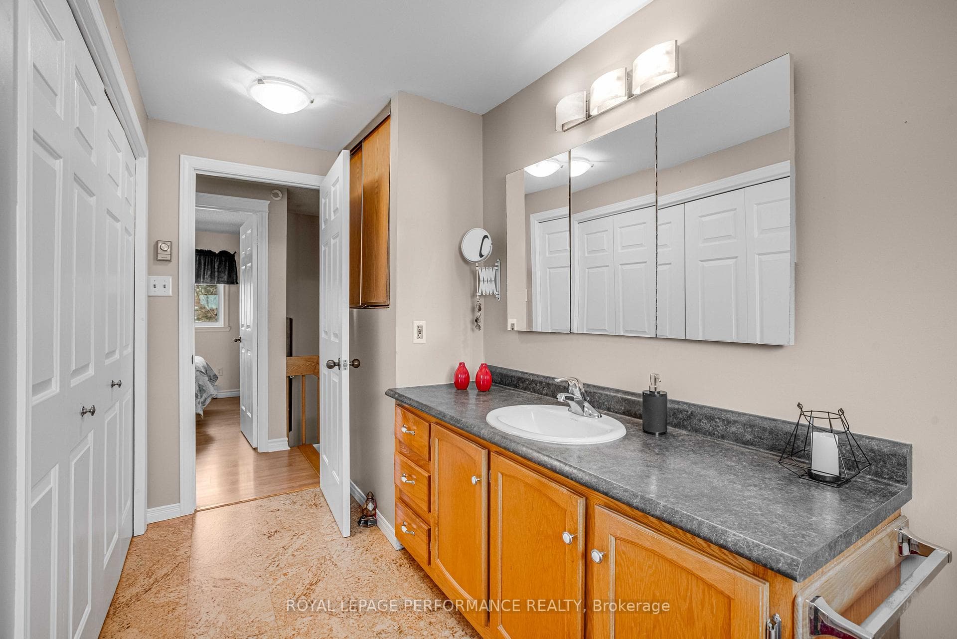 6575 Wendy Street photo 25