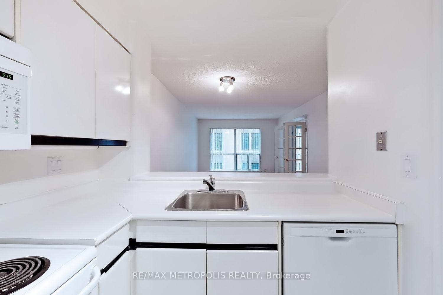 7 Carlton Street Unit 711 photo 10