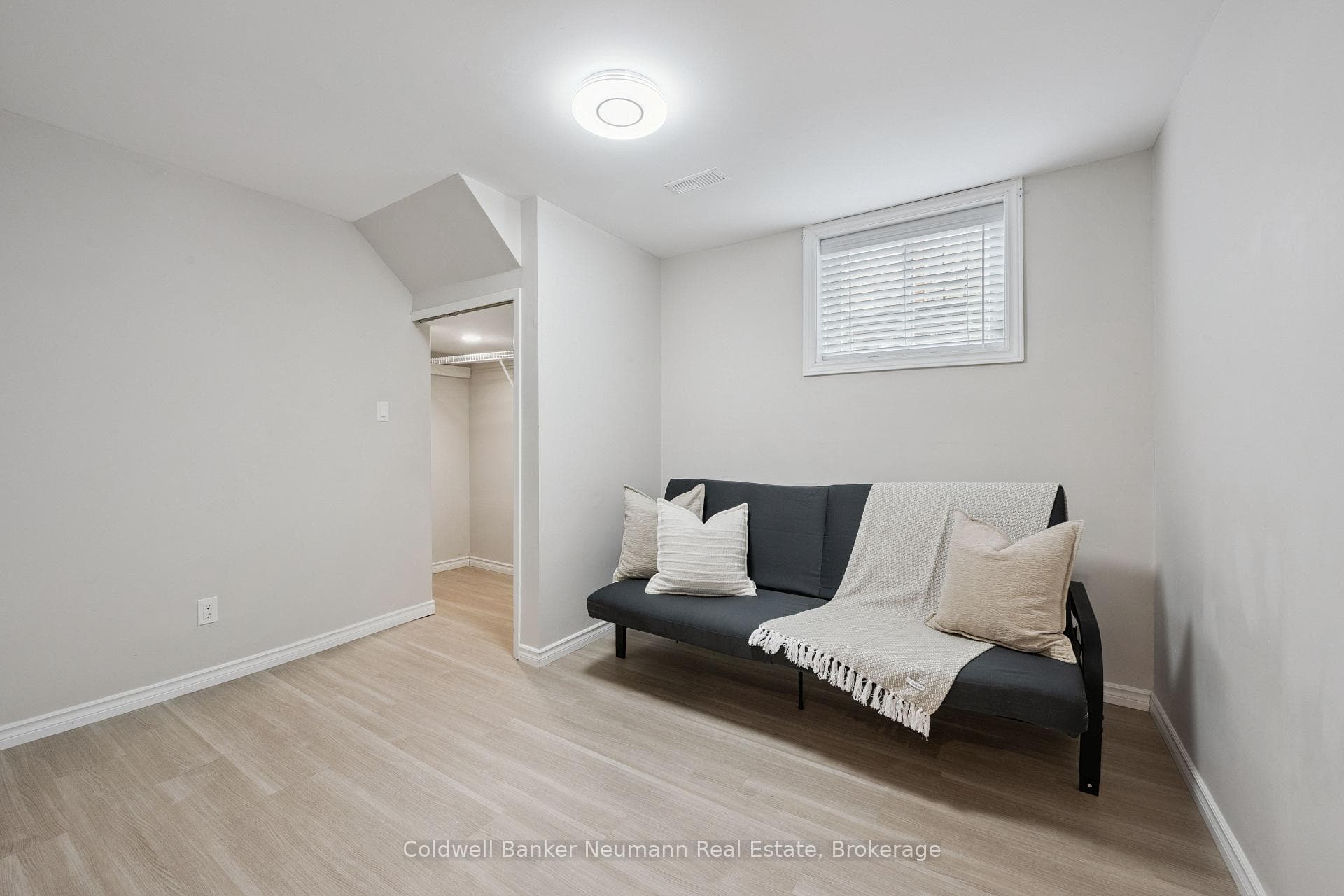 364 Imperial Road Unit 2 photo 11