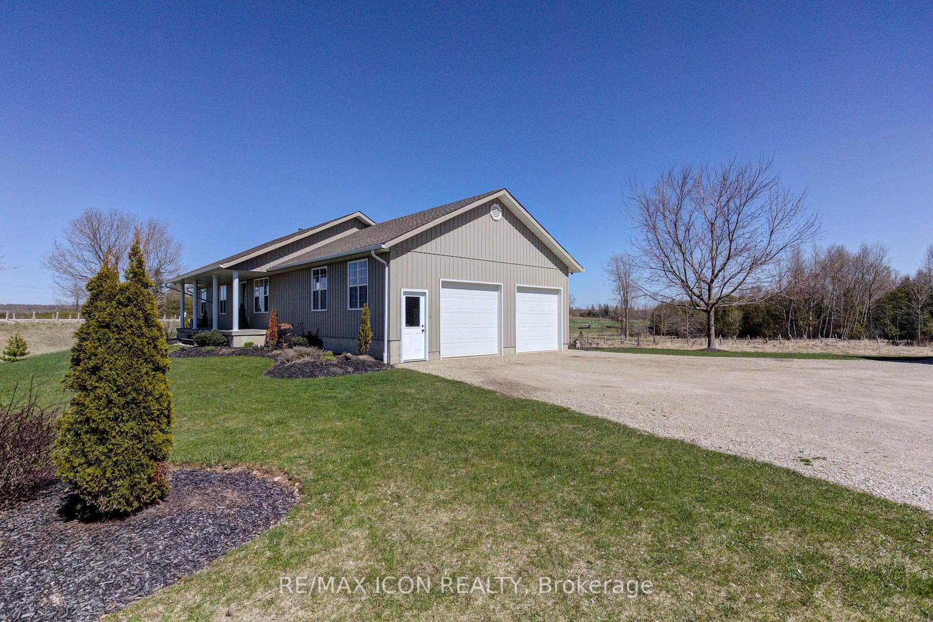 9643 3 Road photo 34