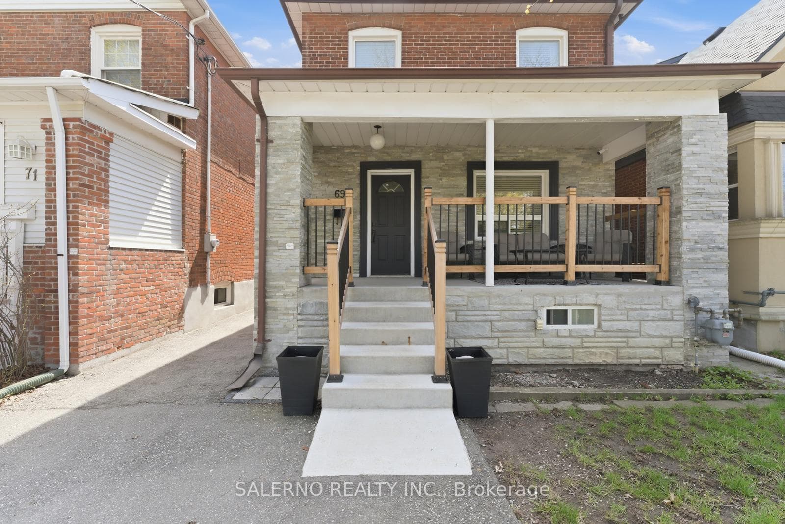 69 Robert Street photo 6