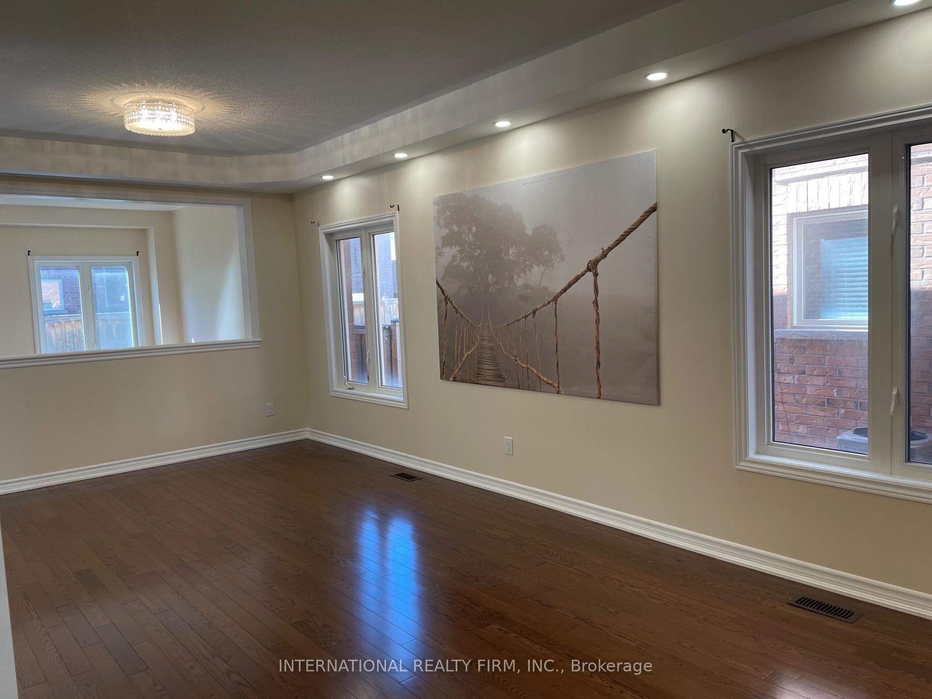 1272 Sim Place photo 13