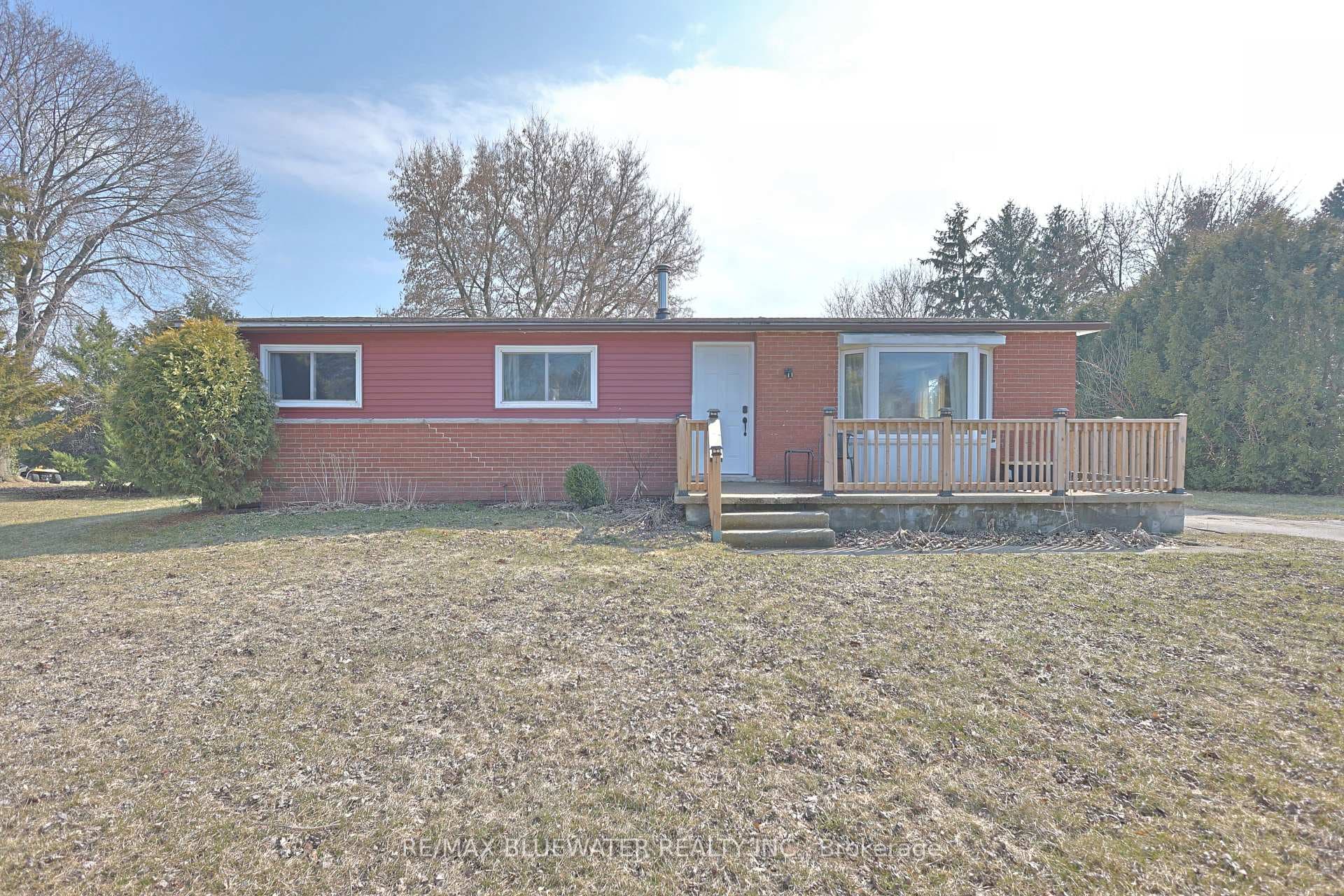 9897 Eric Street photo 9