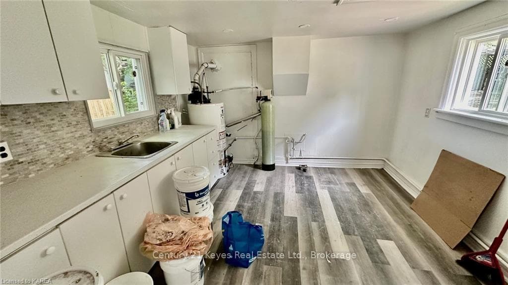 118 NORTH Street photo 8