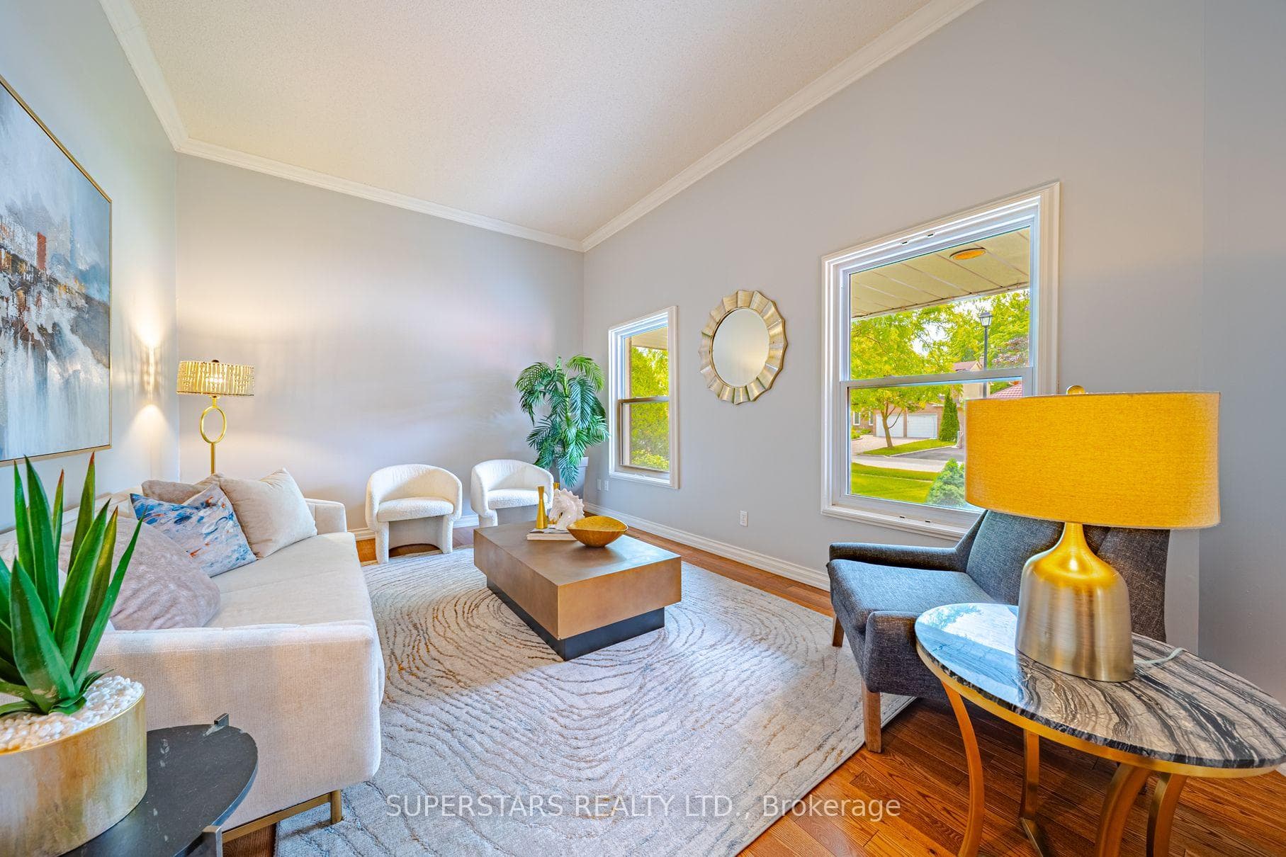 99 Peevers Crescent photo 4
