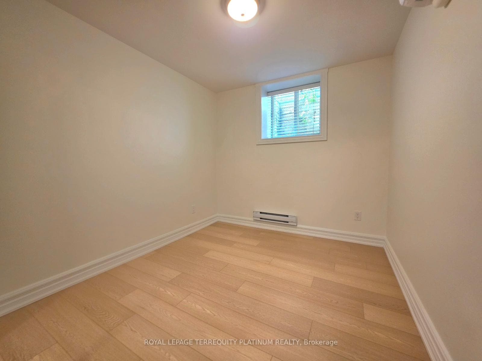 11 Beaconsfield Avenue Unit 1/Bsmnt photo 18