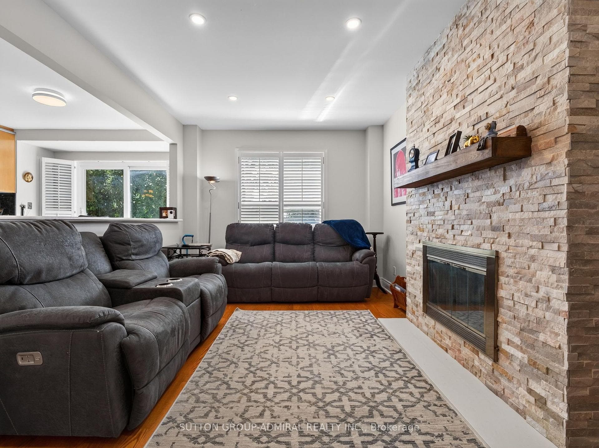 99 Dundurn Crescent photo 20