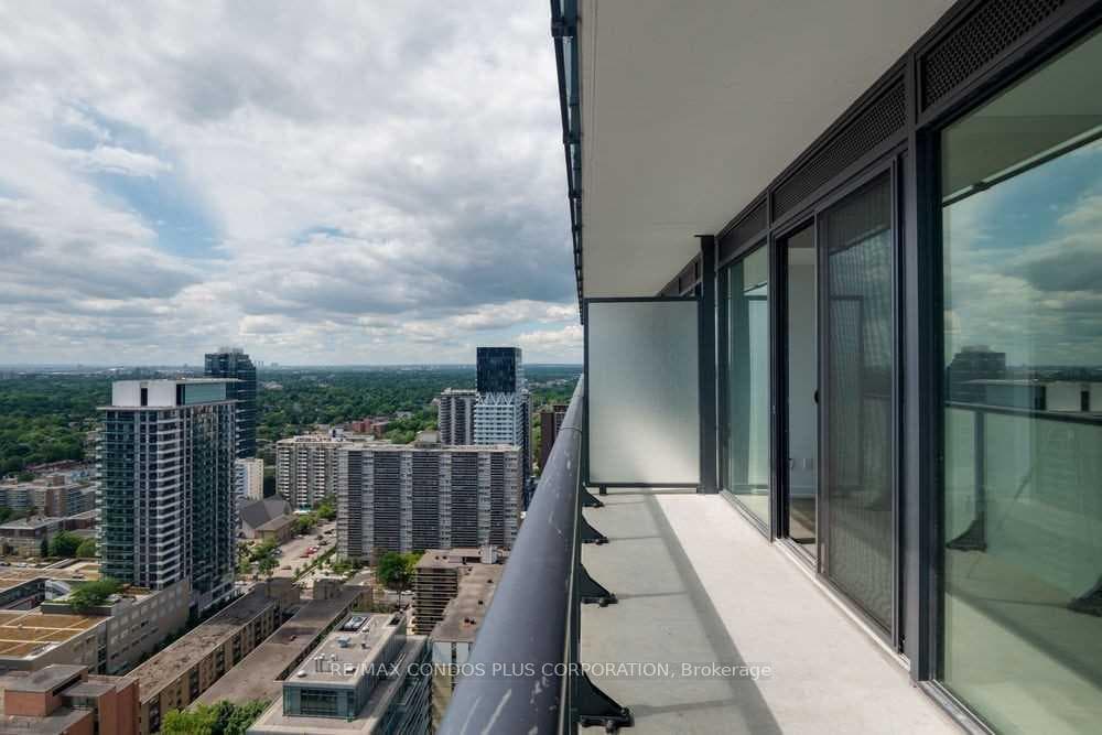 161 Roehampton Avenue Unit 3512 photo 34