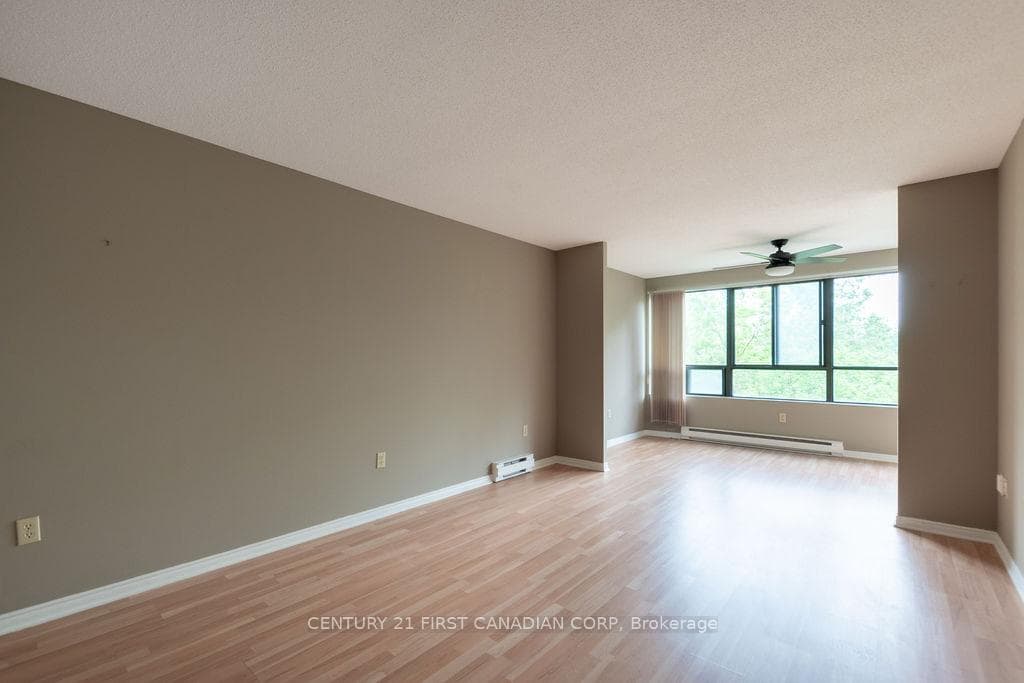 135 Base Line Road Unit 301 photo 7