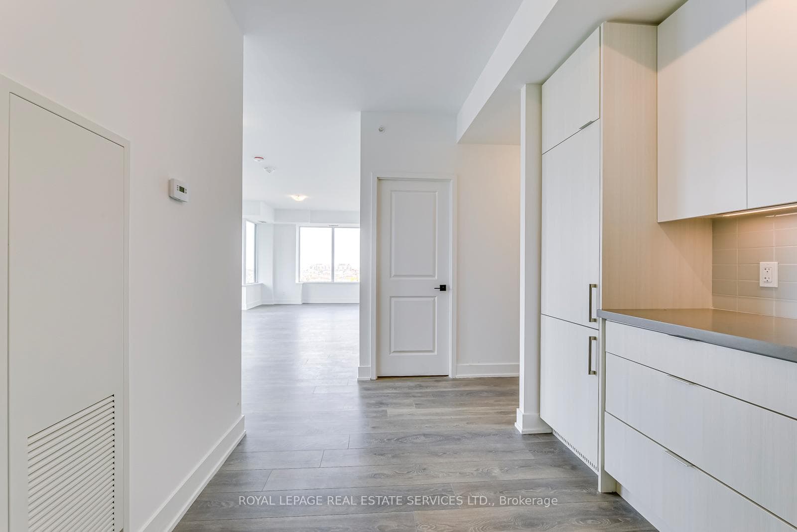 2485 Taunton Road Unit 928 photo 17
