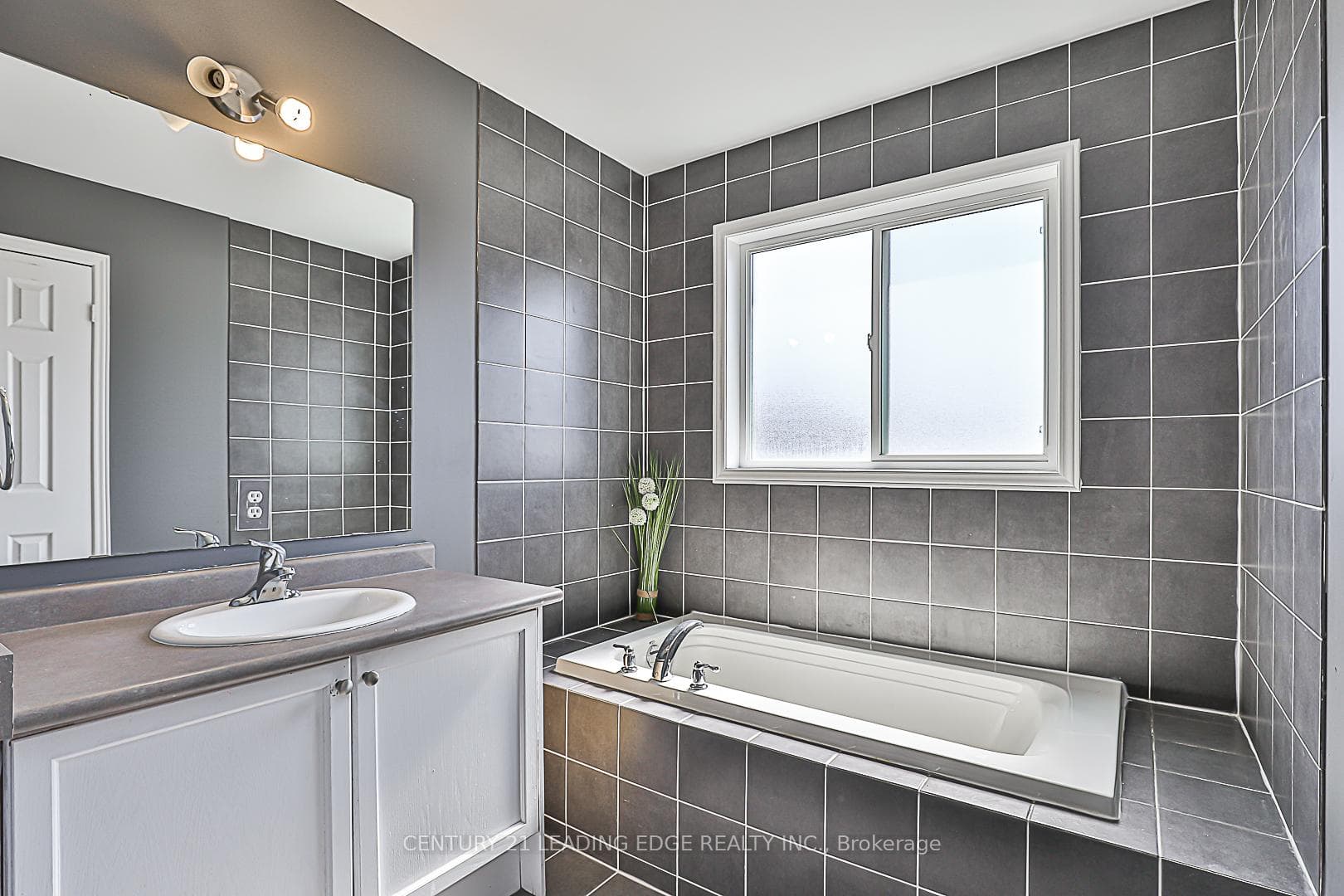 7 Daws Hare Crescent photo 24