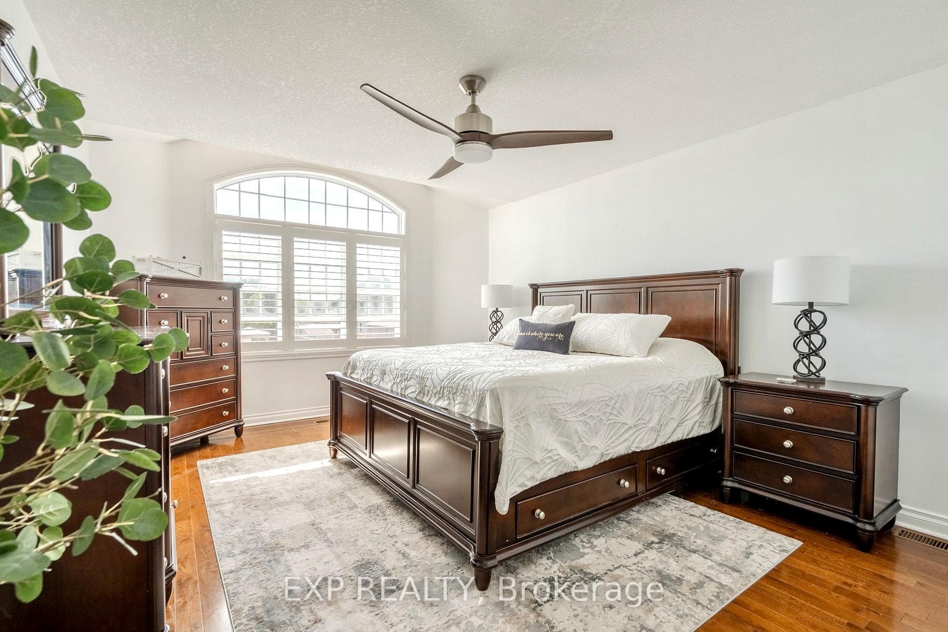 389 Darcy Drive photo 23