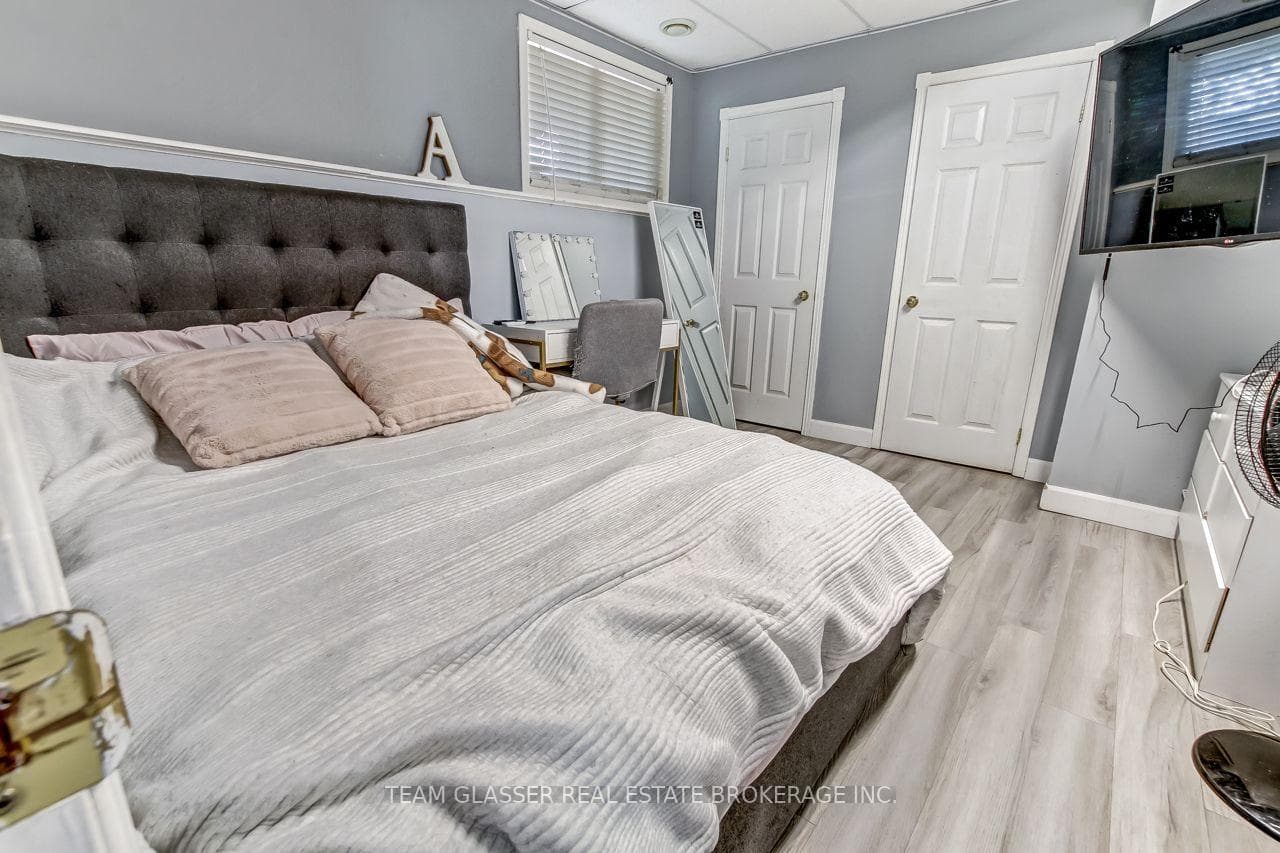 23999 Mayfair Road photo 29